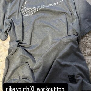 Nike Kids Gray Short Sleeve Tee
